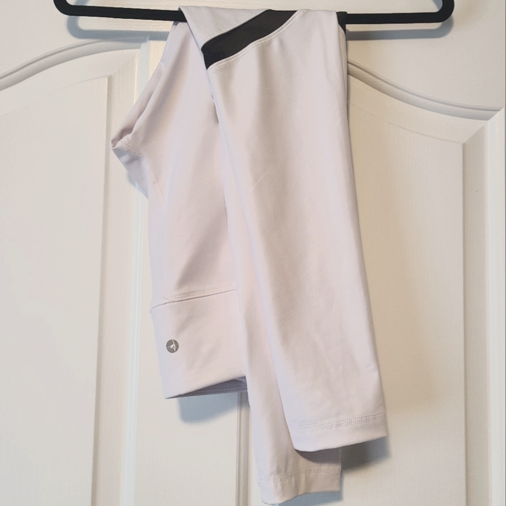 90 Degree Women's White and Black Mesh Leggings sz. S